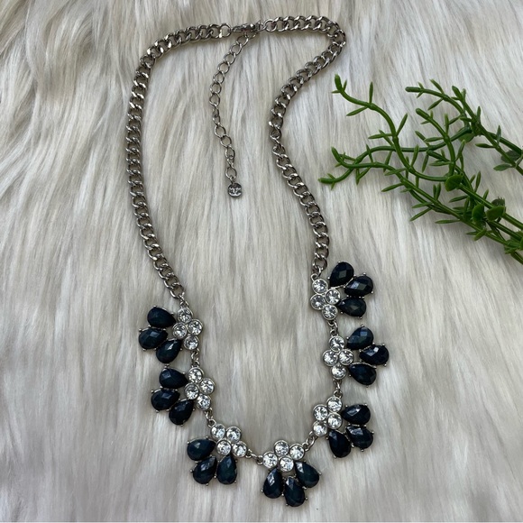 Charming Charlie statement necklace - Picture 4 of 10